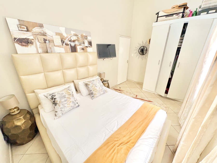 2 Bedroom Property for Sale in Noordwyk Gauteng