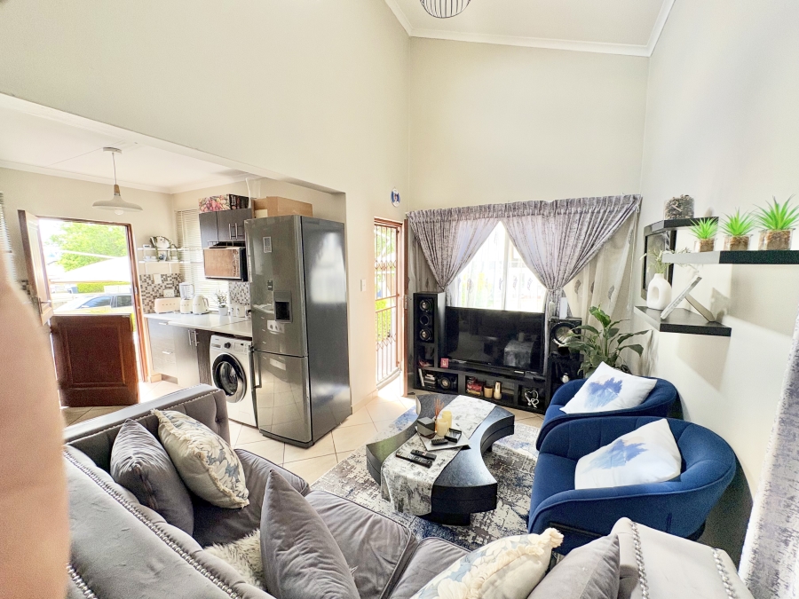 2 Bedroom Property for Sale in Noordwyk Gauteng