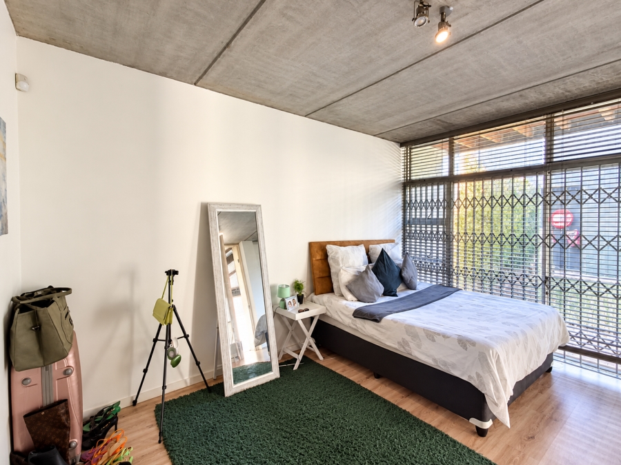 1 Bedroom Property for Sale in Craighall Gauteng