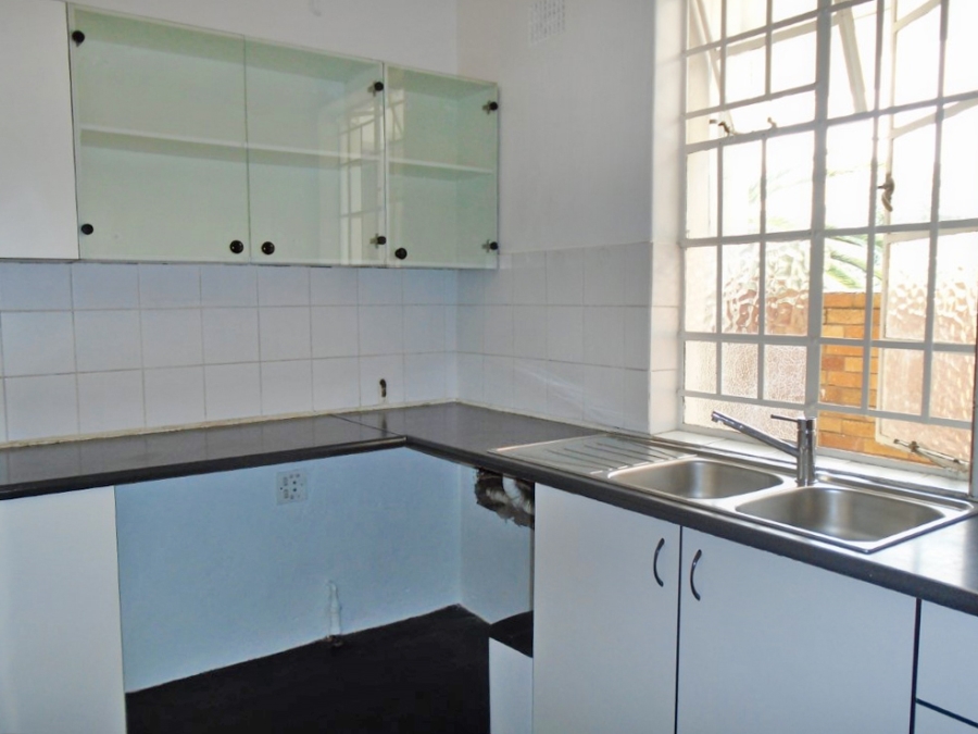 To Let 1 Bedroom Property for Rent in Killarney Gauteng