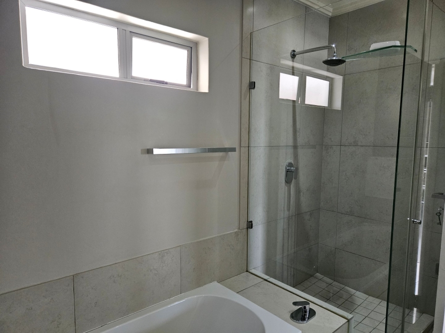 To Let 2 Bedroom Property for Rent in Atholl Gauteng