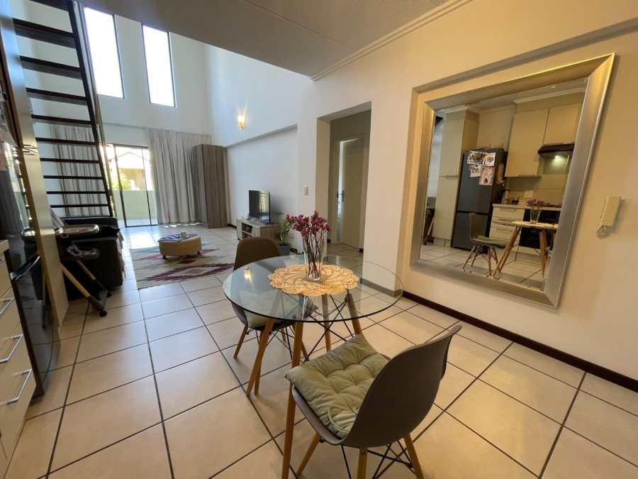 To Let 2 Bedroom Property for Rent in Bryanston Gauteng