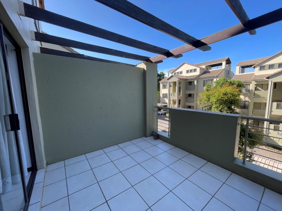 To Let 2 Bedroom Property for Rent in Bryanston Gauteng