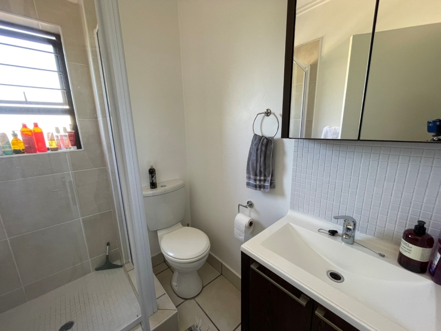 To Let 2 Bedroom Property for Rent in Bryanston Gauteng