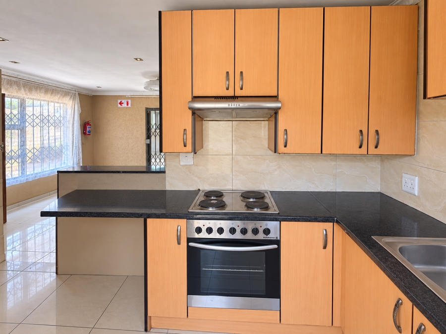 To Let 3 Bedroom Property for Rent in Protea Glen Gauteng