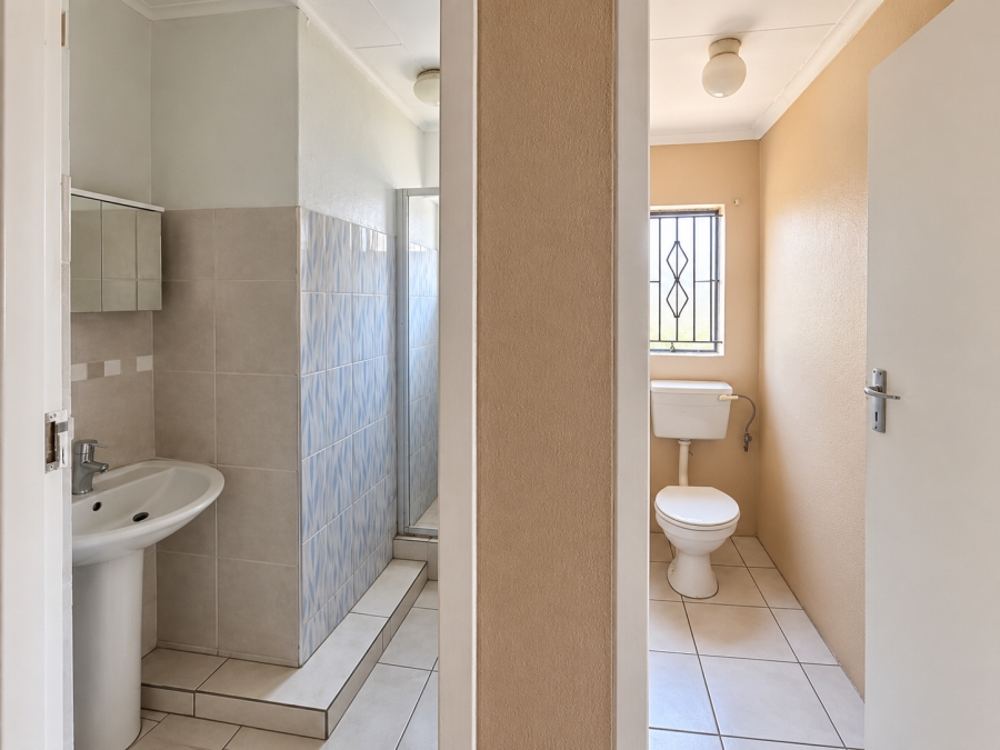 To Let 3 Bedroom Property for Rent in Protea Glen Gauteng