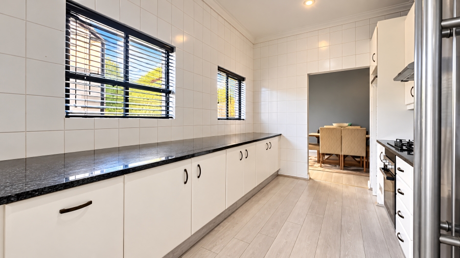 3 Bedroom Property for Sale in Pineslopes Gauteng