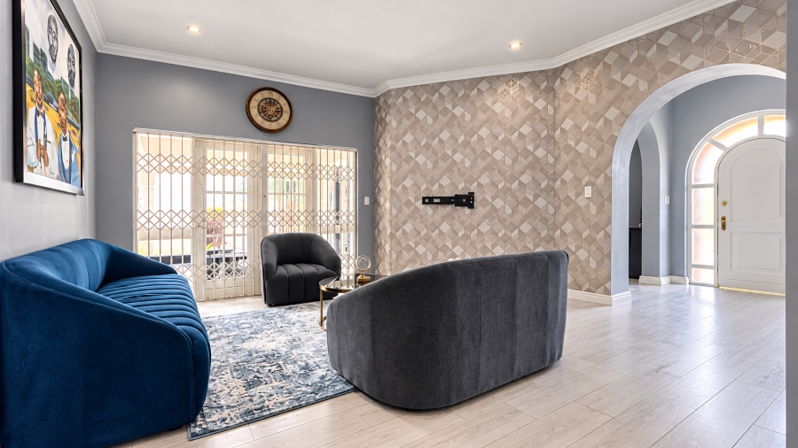 3 Bedroom Property for Sale in Pineslopes Gauteng