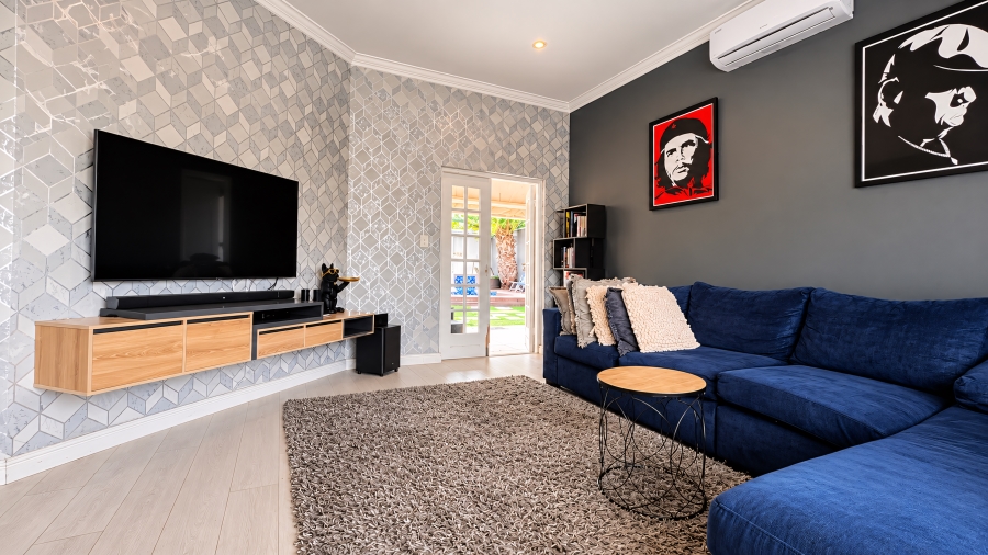 3 Bedroom Property for Sale in Pineslopes Gauteng