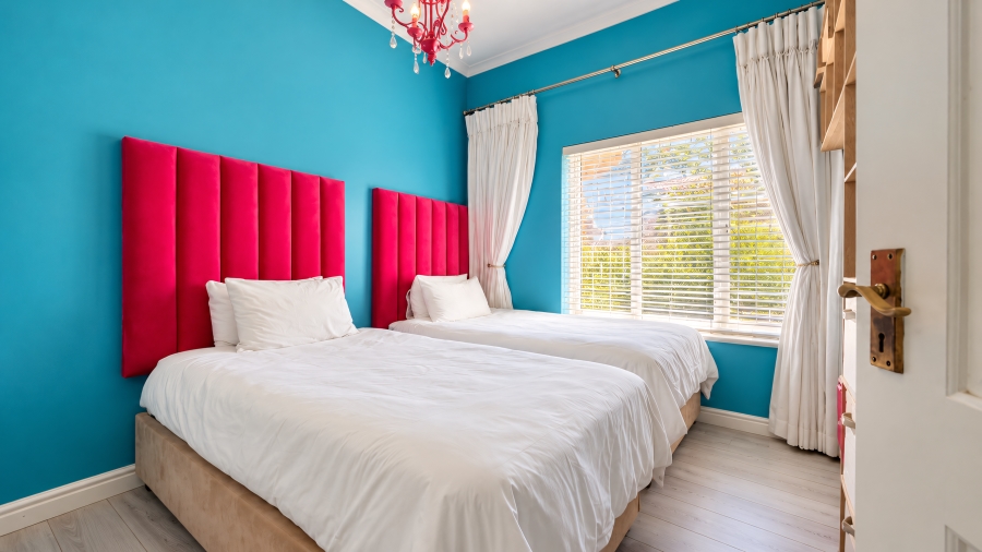 3 Bedroom Property for Sale in Pineslopes Gauteng