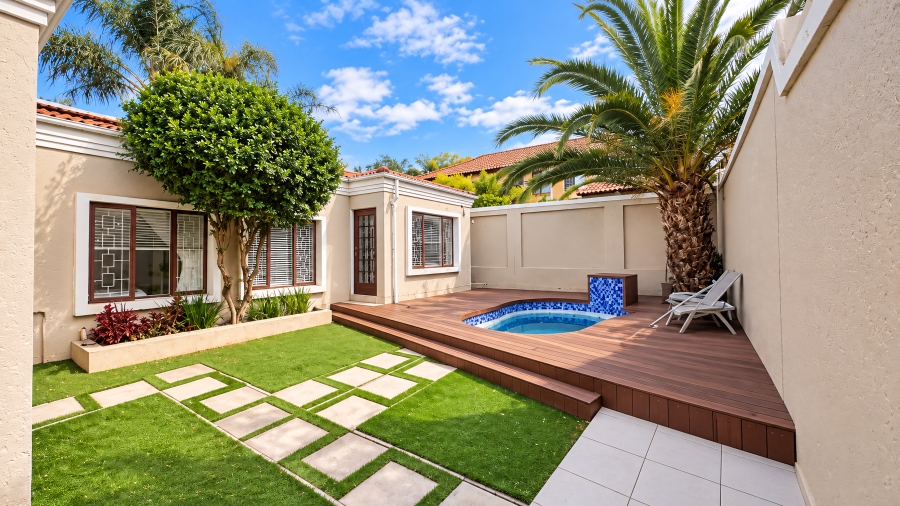 3 Bedroom Property for Sale in Pineslopes Gauteng