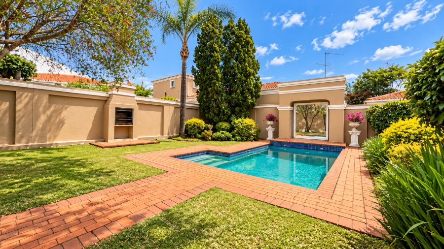 3 Bedroom Property for Sale in Pineslopes Gauteng