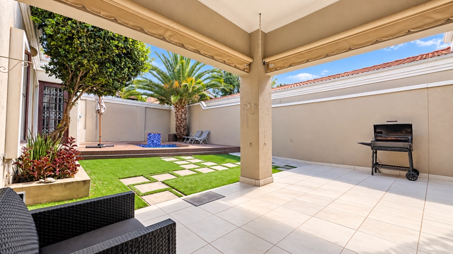 3 Bedroom Property for Sale in Pineslopes Gauteng