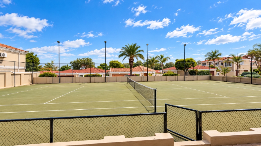 3 Bedroom Property for Sale in Pineslopes Gauteng