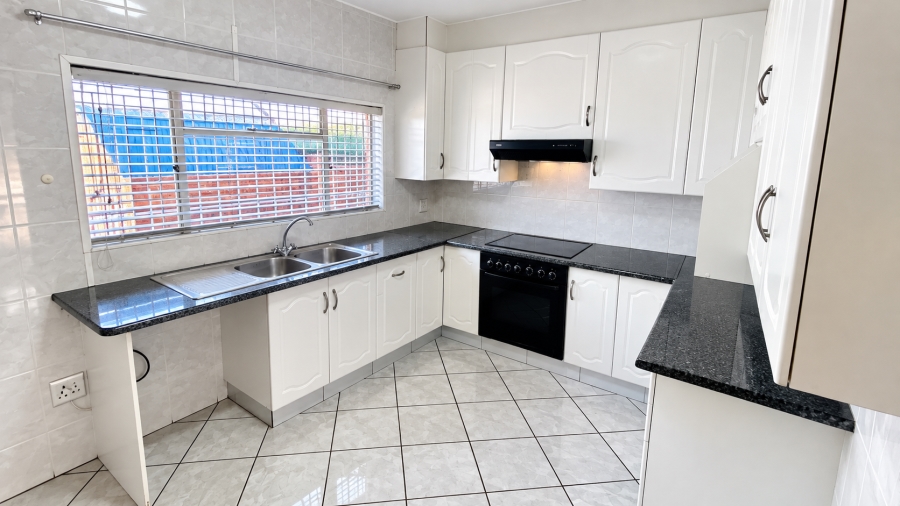 2 Bedroom Property for Sale in Primrose Hill Gauteng