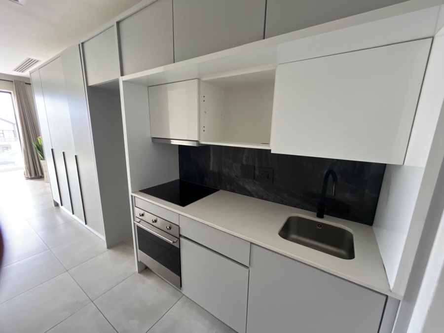 1 Bedroom Property for Sale in Waterfall Gauteng