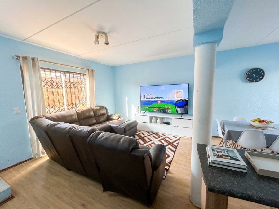 2 Bedroom Property for Sale in Halfway Gardens Gauteng