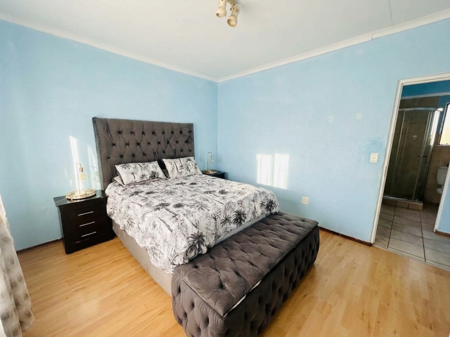 2 Bedroom Property for Sale in Halfway Gardens Gauteng