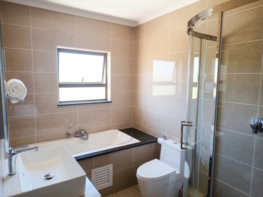 To Let 2 Bedroom Property for Rent in Blue Hills Gauteng