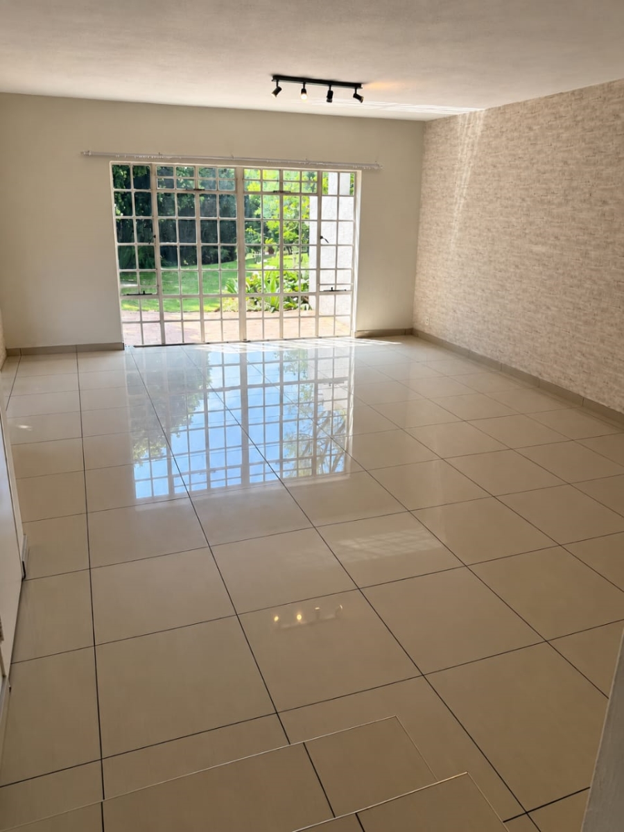 To Let 3 Bedroom Property for Rent in Atholl Gardens Gauteng
