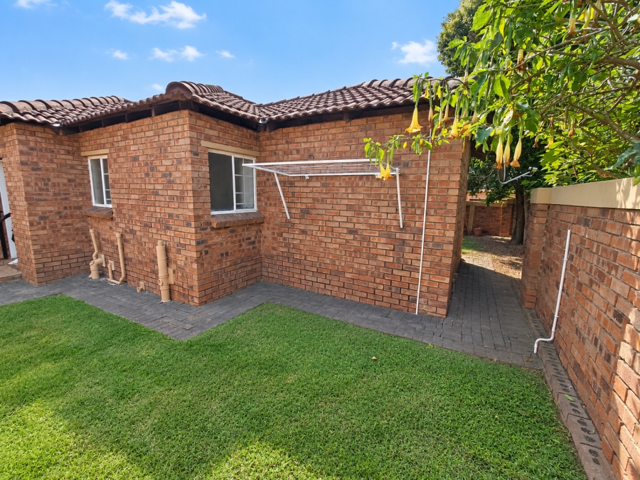 To Let 2 Bedroom Property for Rent in Honeydew Gauteng