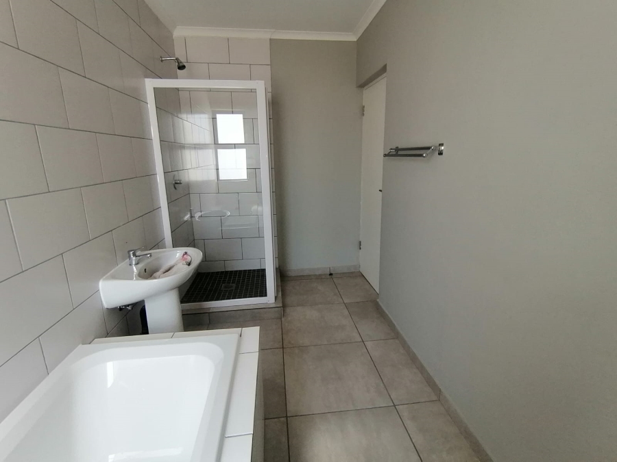 2 Bedroom Property for Sale in Glen Marais Gauteng