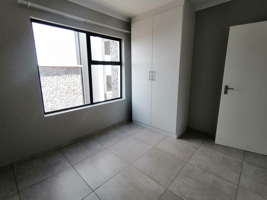 2 Bedroom Property for Sale in Glen Marais Gauteng
