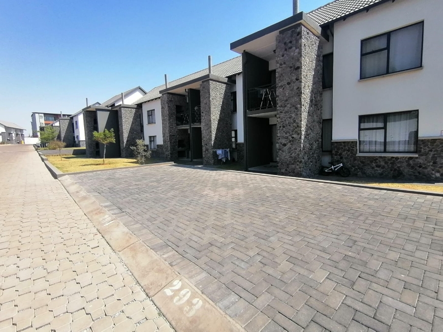 2 Bedroom Property for Sale in Glen Marais Gauteng