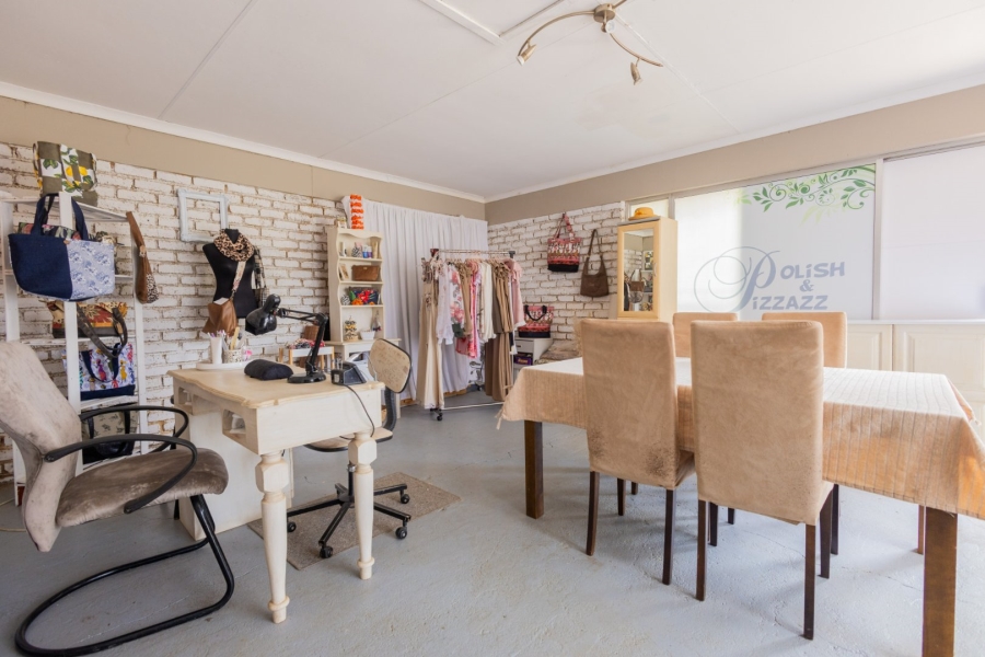 5 Bedroom Property for Sale in Wheatlands A H Gauteng