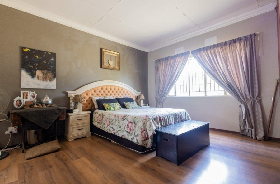 5 Bedroom Property for Sale in Wheatlands A H Gauteng