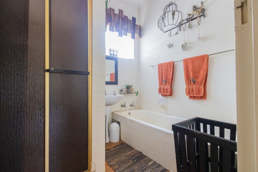 5 Bedroom Property for Sale in Wheatlands A H Gauteng