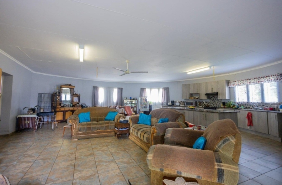 5 Bedroom Property for Sale in Wheatlands A H Gauteng