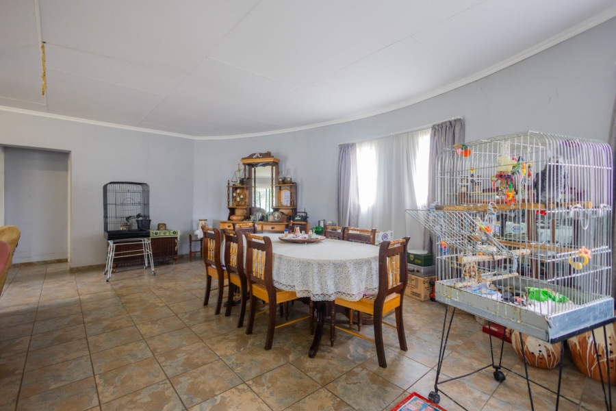 5 Bedroom Property for Sale in Wheatlands A H Gauteng