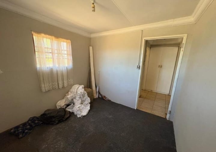 5 Bedroom Property for Sale in Wheatlands A H Gauteng