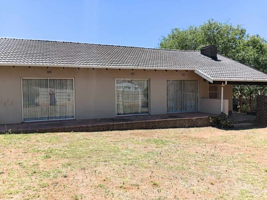 3 Bedroom Property for Sale in Witpoortjie Gauteng