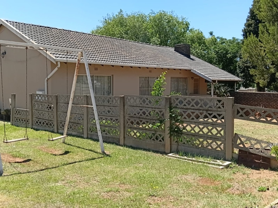 3 Bedroom Property for Sale in Witpoortjie Gauteng