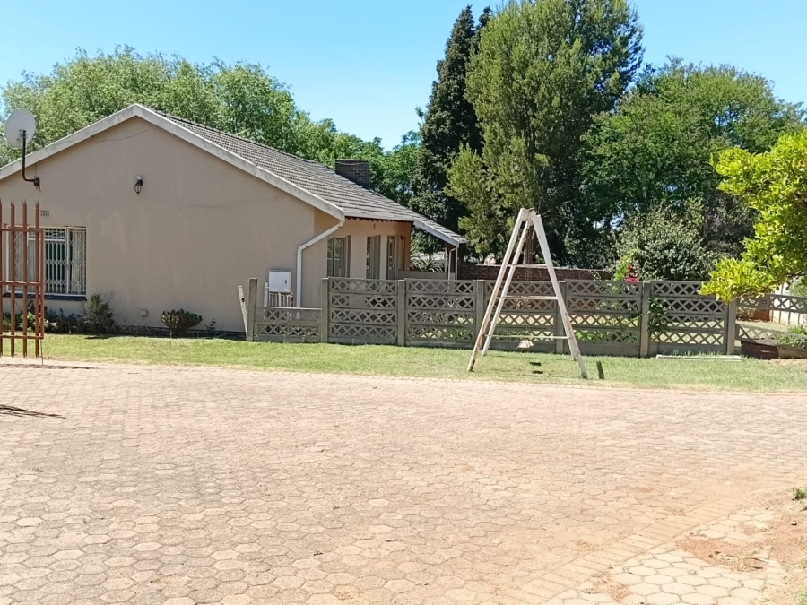 3 Bedroom Property for Sale in Witpoortjie Gauteng