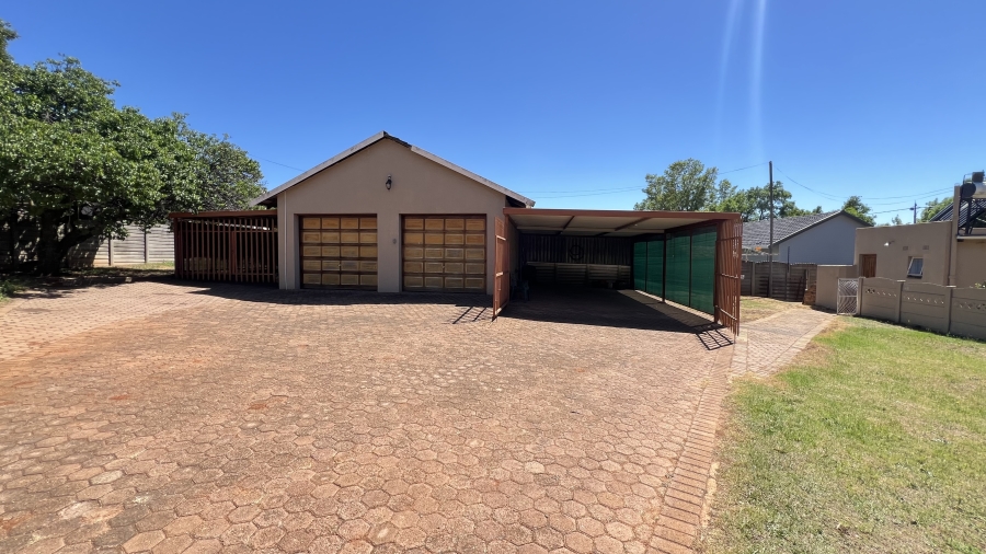 3 Bedroom Property for Sale in Witpoortjie Gauteng