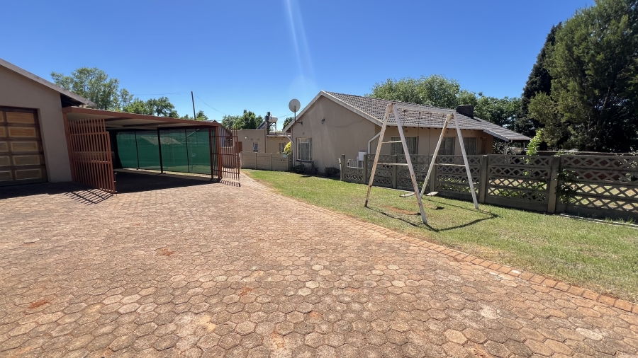 3 Bedroom Property for Sale in Witpoortjie Gauteng