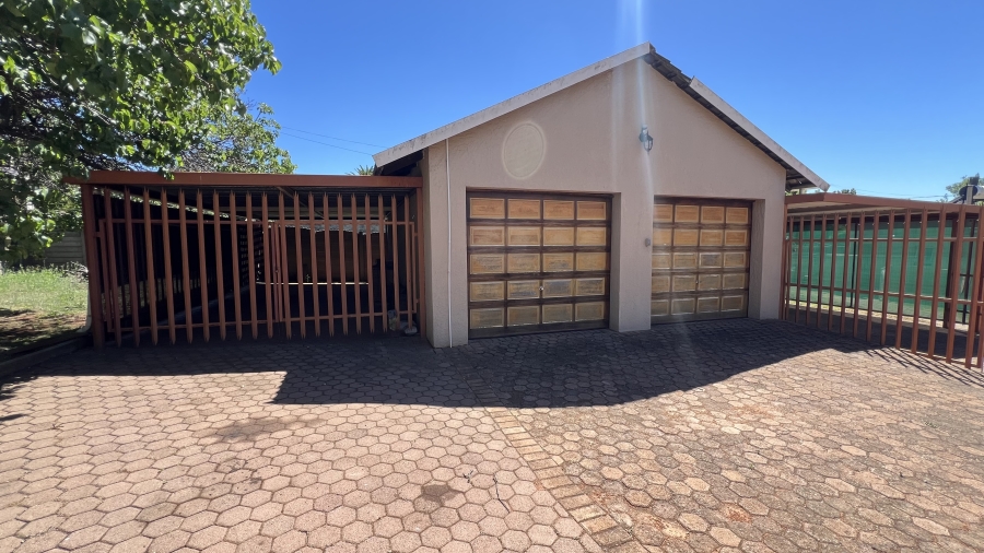 3 Bedroom Property for Sale in Witpoortjie Gauteng