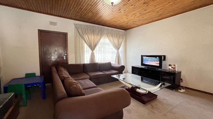 3 Bedroom Property for Sale in Witpoortjie Gauteng