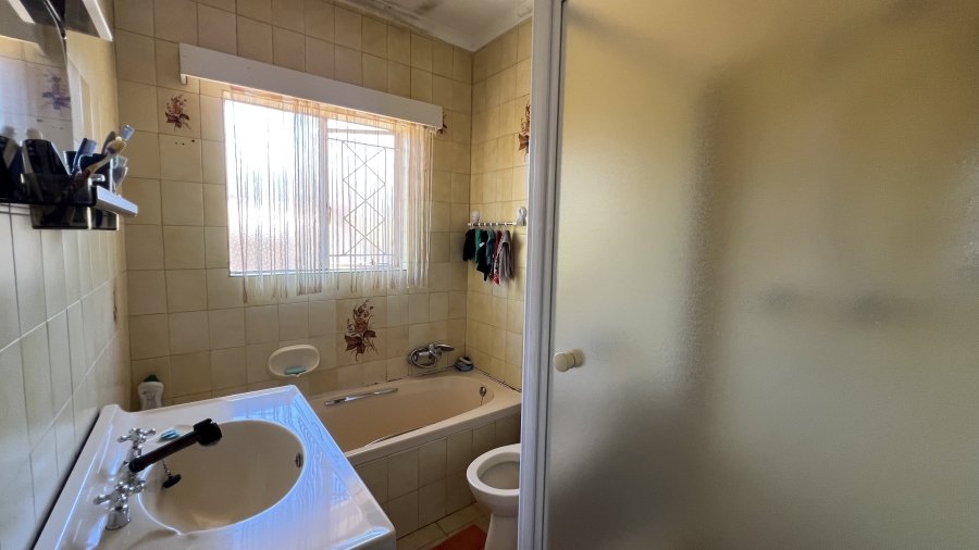 3 Bedroom Property for Sale in Witpoortjie Gauteng