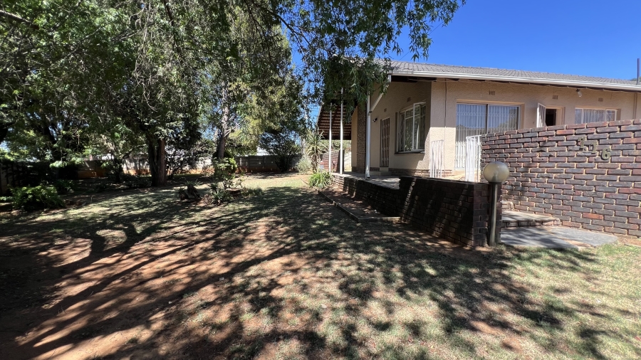 3 Bedroom Property for Sale in Witpoortjie Gauteng