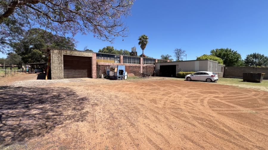 4 Bedroom Property for Sale in Beckedan Gauteng