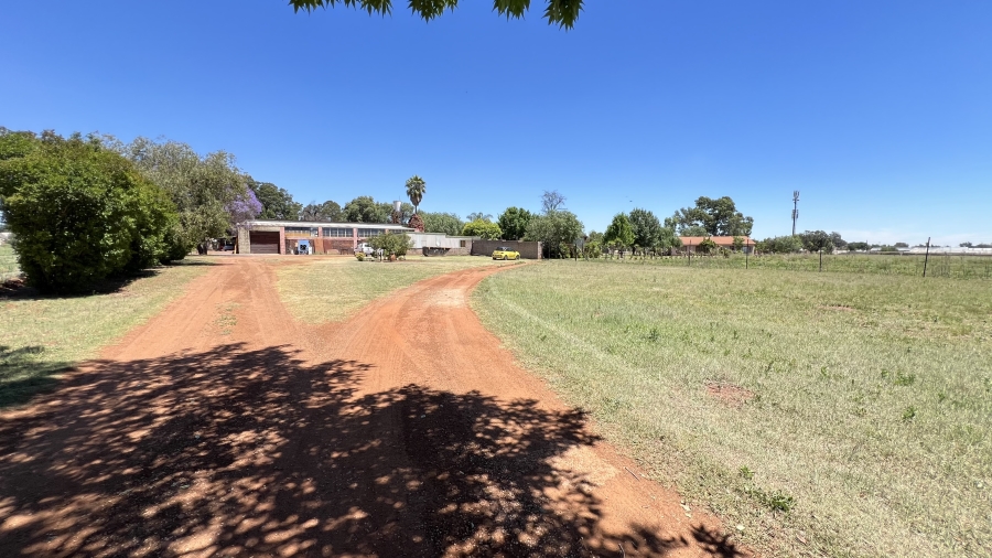 4 Bedroom Property for Sale in Beckedan Gauteng