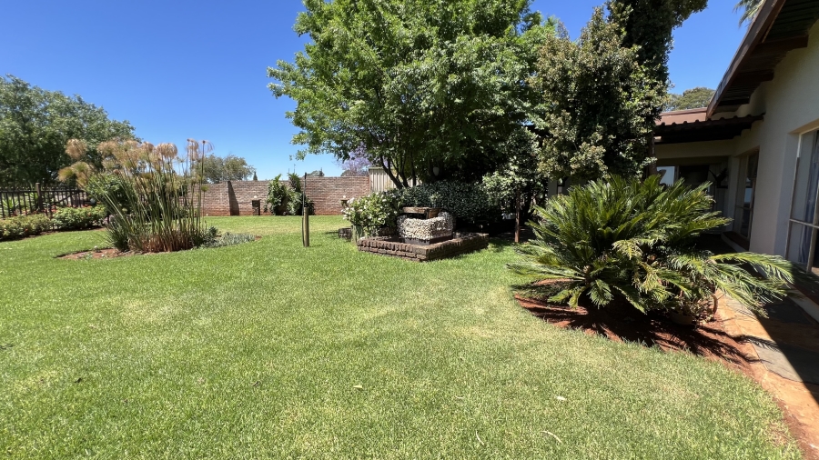 4 Bedroom Property for Sale in Beckedan Gauteng