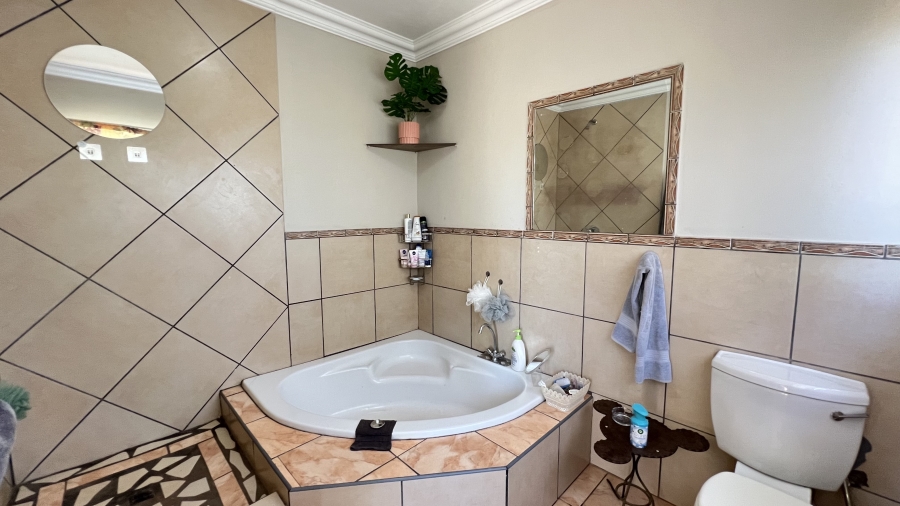 4 Bedroom Property for Sale in Beckedan Gauteng