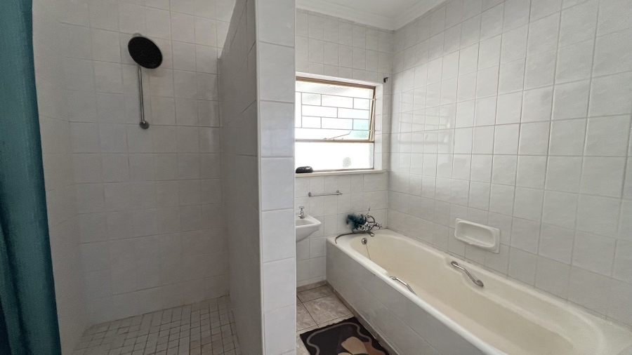 4 Bedroom Property for Sale in Beckedan Gauteng