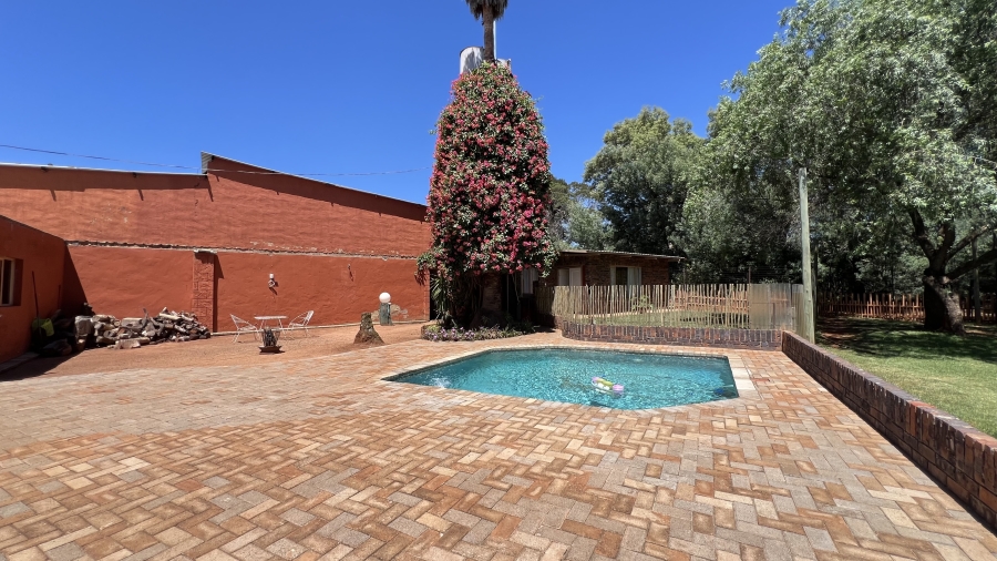 4 Bedroom Property for Sale in Beckedan Gauteng
