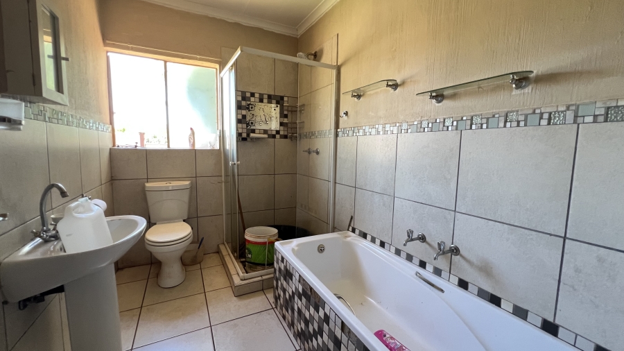4 Bedroom Property for Sale in Beckedan Gauteng